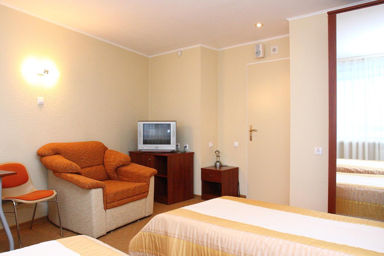 Slavinasport Hotel Zhlobin Esterno foto