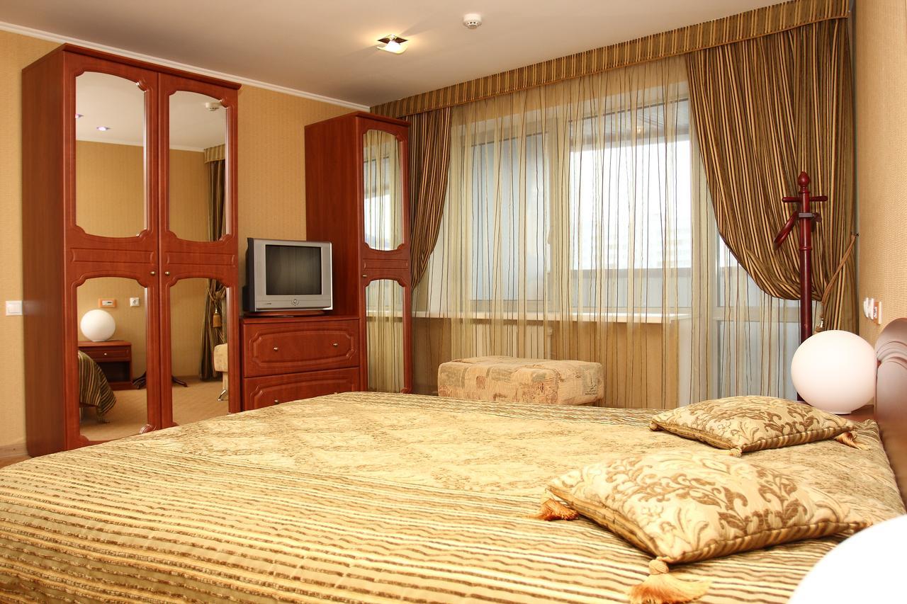 Slavinasport Hotel Zhlobin Esterno foto