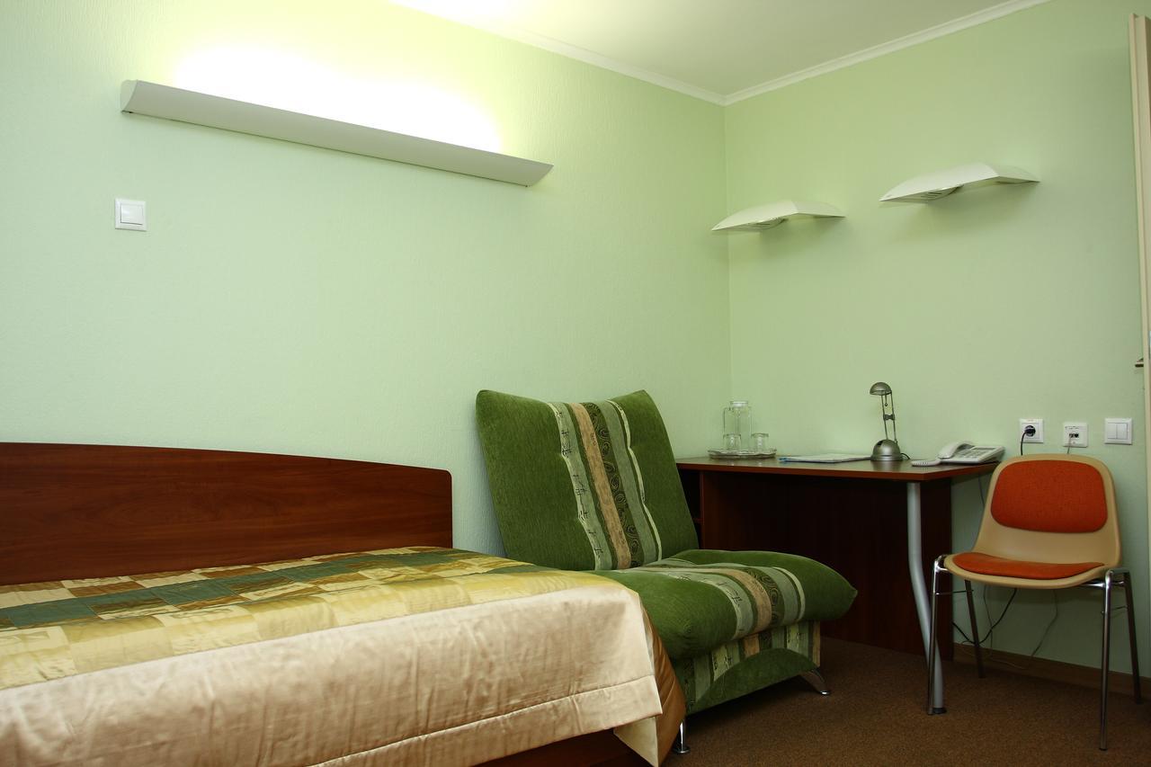 Slavinasport Hotel Zhlobin Esterno foto