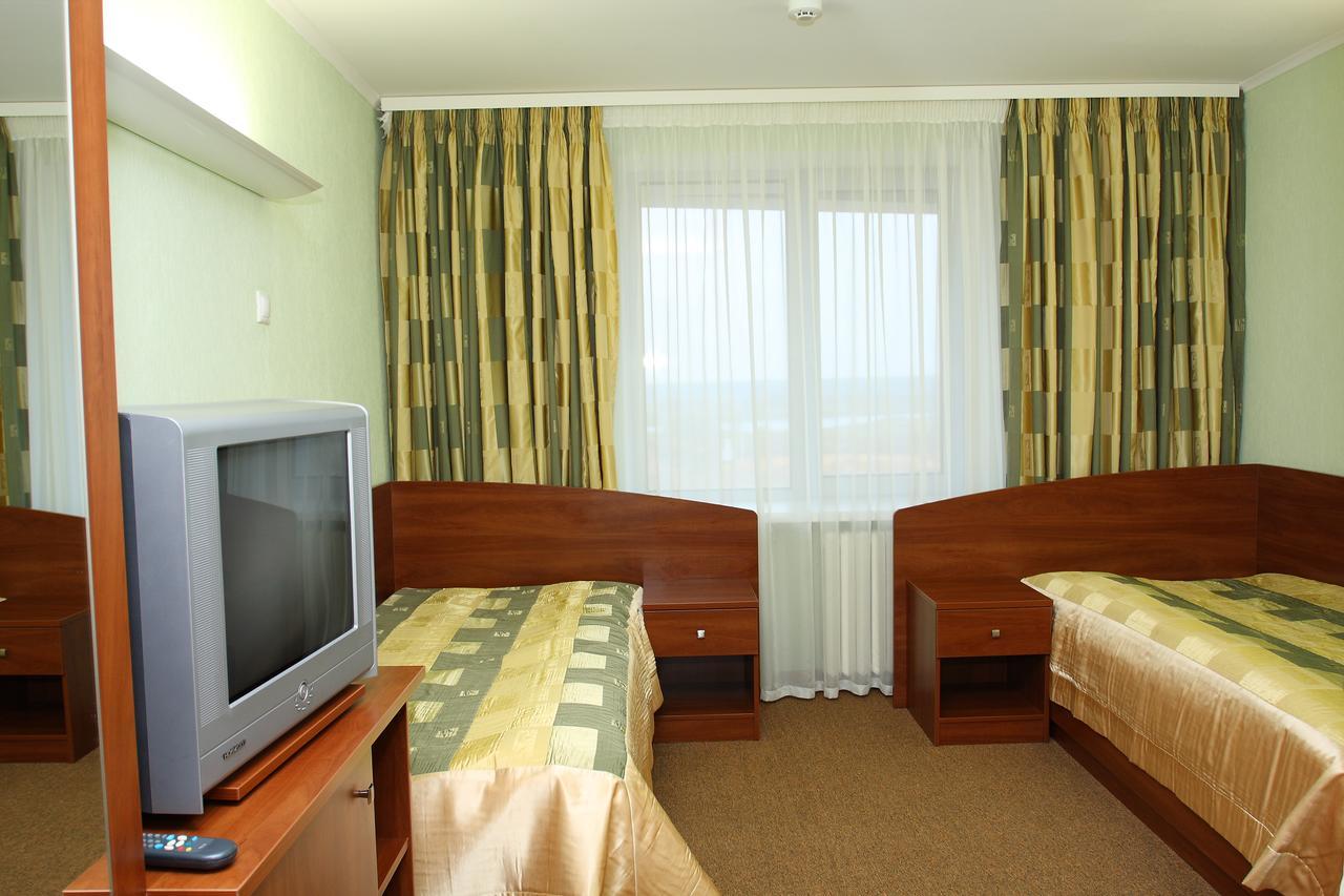 Slavinasport Hotel Zhlobin Esterno foto